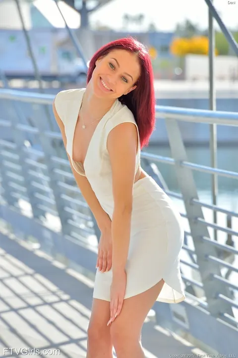 Redhead Flashes Her Ass and Pussy on a Bridge in High Heels – photo 2 of 21