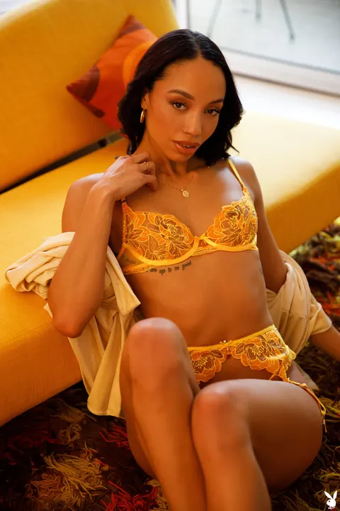 Alexis Tae: Slim Ebony Brunette with Tattoo Strips Nude – photo 3 of 21