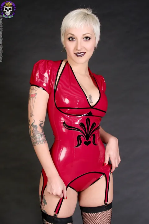 Blonde MILF in Latex Lingerie Shows Her Pierced Tits – photo 3 of 18
