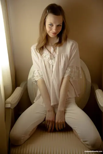 Paige C – Skinny Blonde Gets Fucked and Spreads Her Pussy