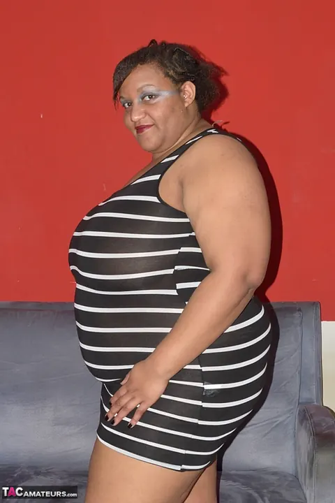 Thick Latina MILF Oils Her Big Tits and Toys Her Pussy – photo 1 of 20