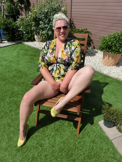 Mature Blonde BBW in a Bikini and Glasses Fingers Her Pussy Outdoors – photo 2 of 16