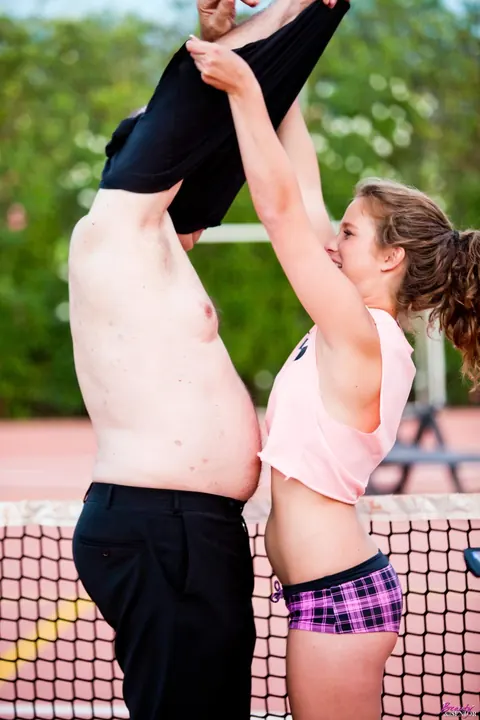 Brunette Strips Topless and Deepthroats on a Tennis Court – photo 7 of 16