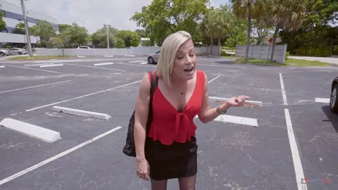 Kyla Keys: Short-Haired Blonde MILF Sucks and Fucks BBC in a Van – photo 11 of 21