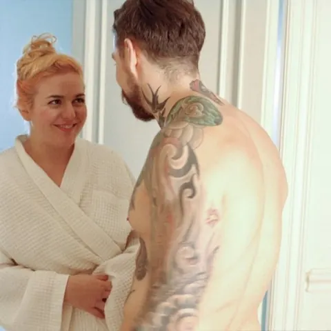Poppy Cox: Curvy European Redhead Fucks and Fingers Herself – photo 10 of 18