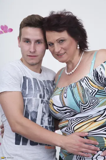 Czech BBW in Stockings Shows Off Her Big Tits