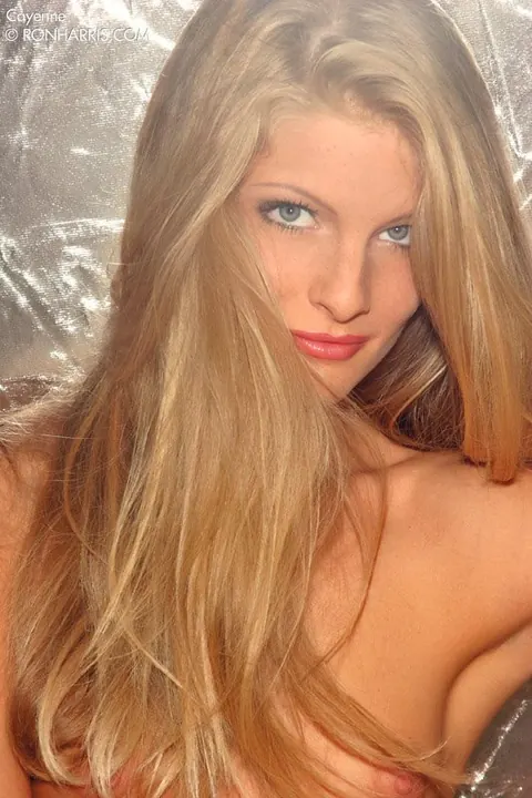 Woman Pulls Panties Aside to Spread Her Shaved Pussy – photo 12 of 15