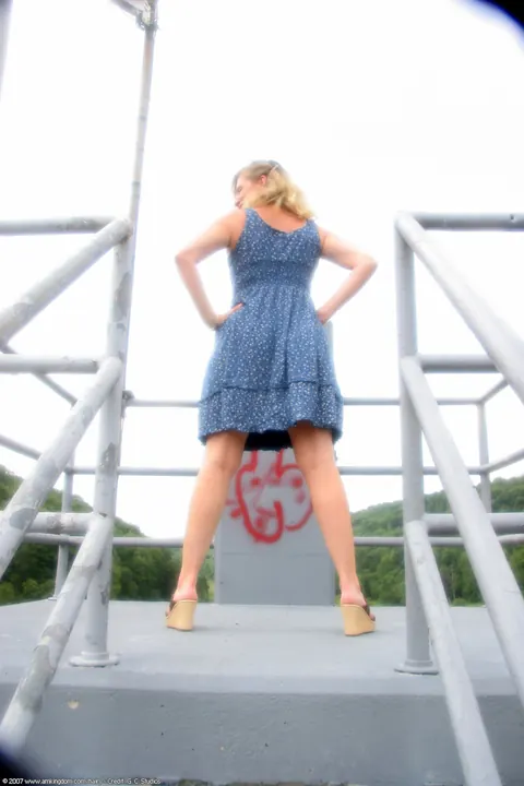 Thick Blonde MILF Spreads Her Hairy Ass and Pussy in the Open Air – photo 10 of 20