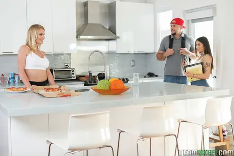 Rachael Cavalli: Tall Latina MILF and Brunette Share a Man in a Threesome – photo 1 of 17