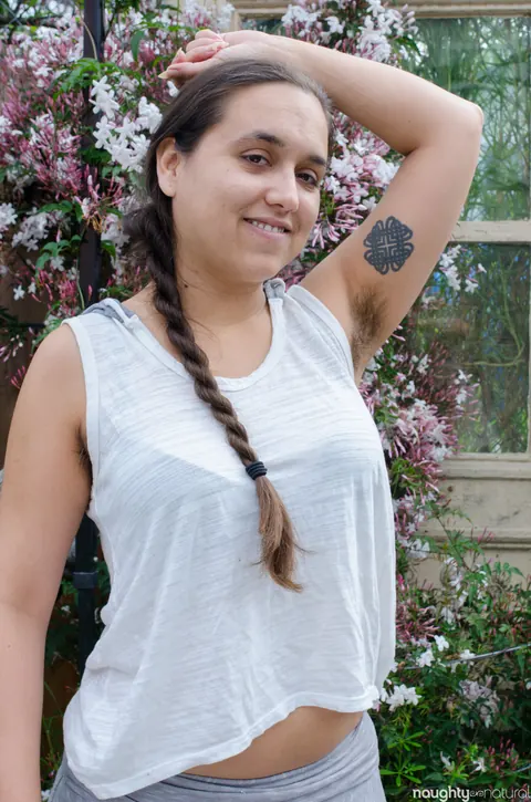 Viola Starr: BBW Brunette Bares Her Hairy Pussy and Piercings Outdoors – photo 1 of 20