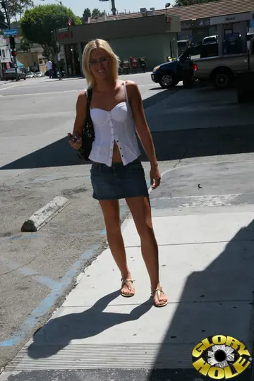 JC Simpson – Tall Blonde in Glasses Services BBC at Outdoor Gloryhole