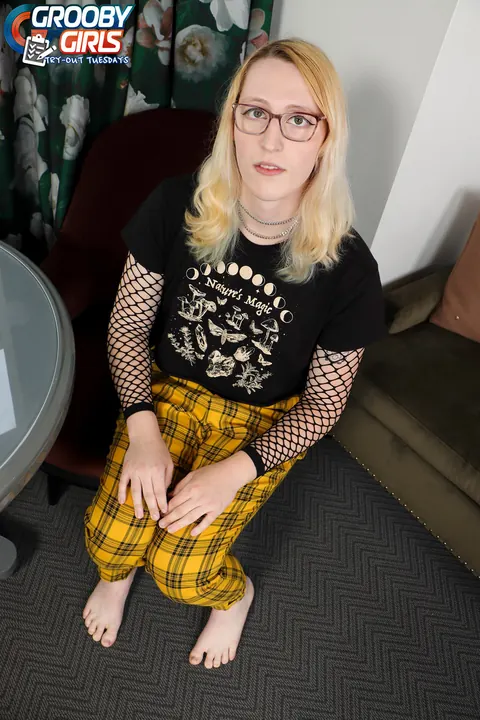 Trans Woman Undresses Fully and Poses Front and Back – photo 1 of 16