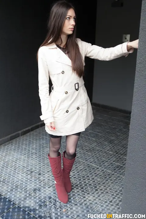 Arwen Gold: Skinny European Brunette Gets Creampied Outdoors in Boots – photo 7 of 16