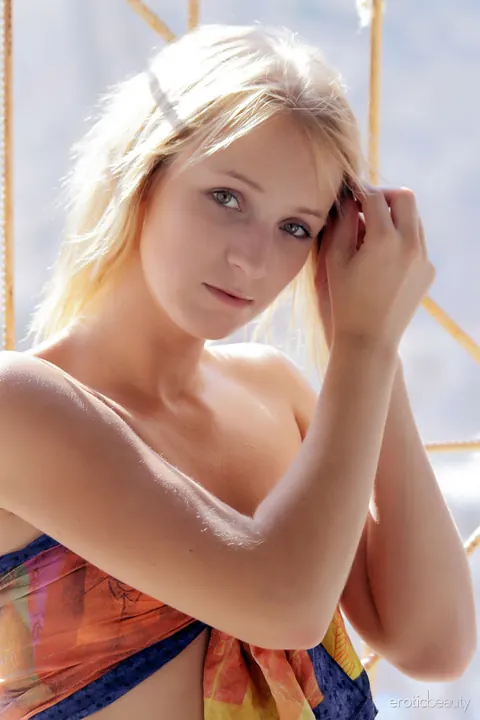 Marya Tight: European Blonde Strips and Spreads in Ruins – photo 4 of 16