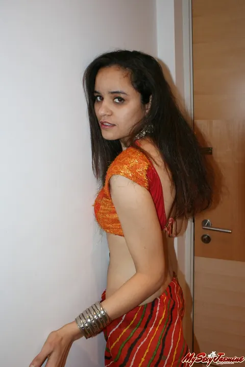 Jasmine Mathur: Asian Brunette Strips Out of Her Traditional Clothes – photo 2 of 12