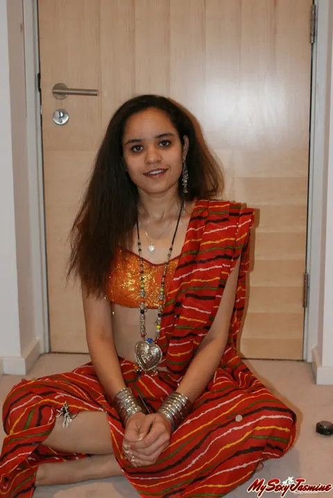 Jasmine Mathur: Asian Brunette Strips Out of Her Traditional Clothes – photo 5 of 12