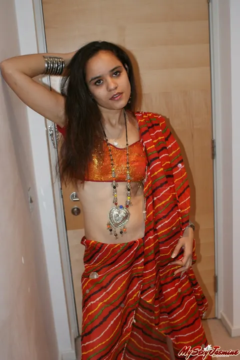Jasmine Mathur: Asian Brunette Strips Out of Her Traditional Clothes – photo 3 of 12