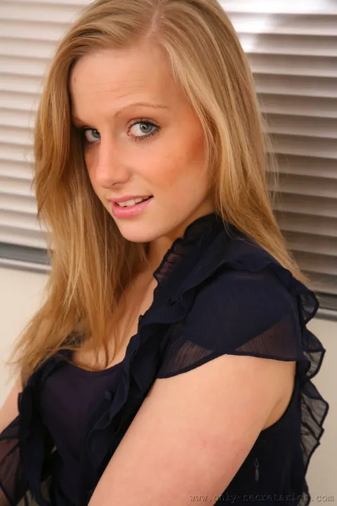 Annie M: Busty Blonde Strips to Lingerie and Pantyhose in the Office – photo 9 of 21