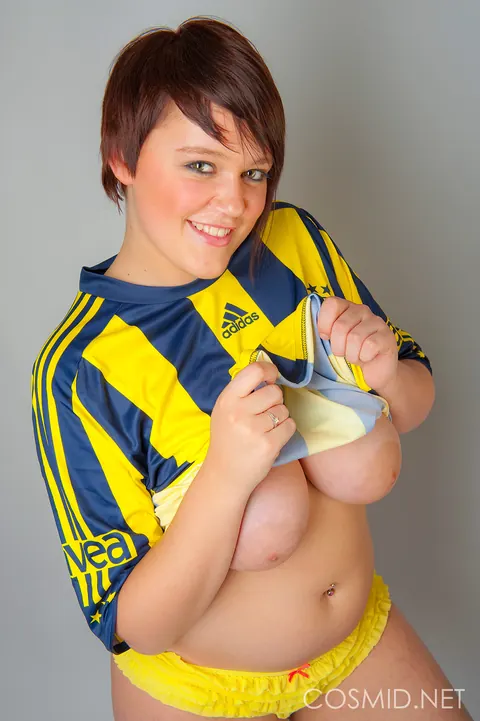 BBW with Big Tits Strips to Panties and Shows Her Curves – photo 15 of 16